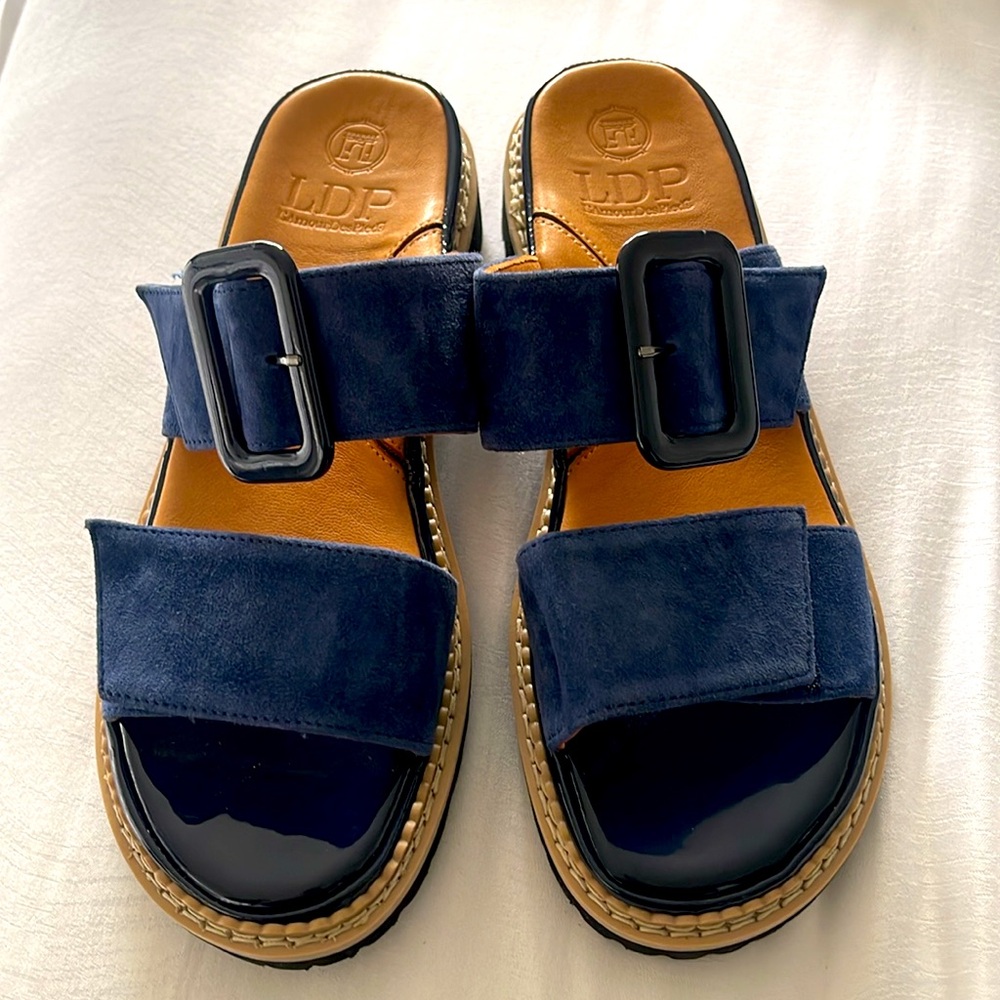 L'Amour Des Pieds Dalbir NAVY Sandals, Size 7.5